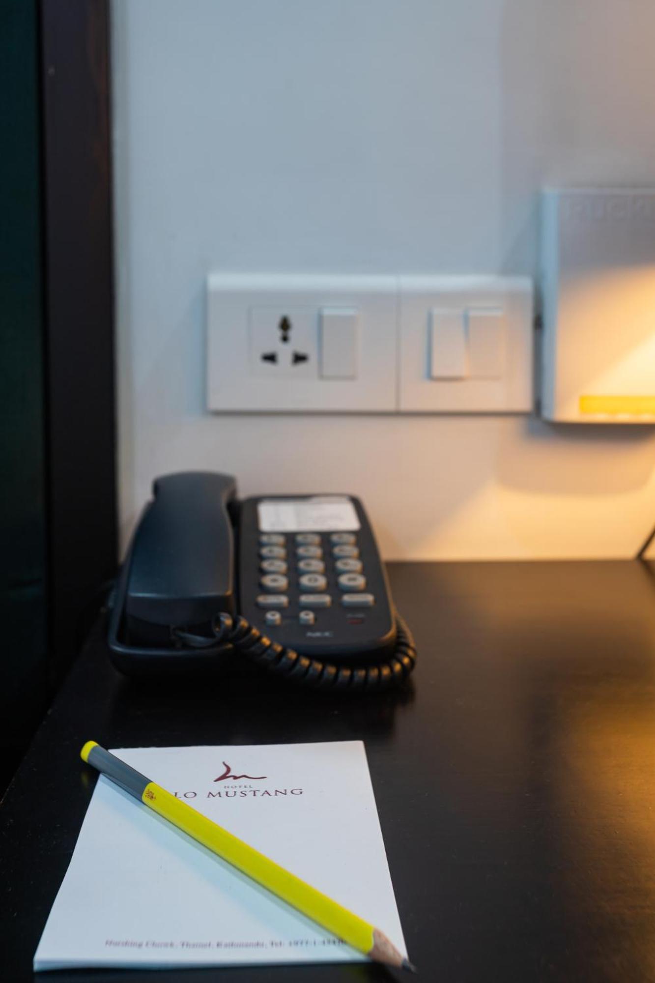 Hotel Lo Mustang Katmandu Eksteriør billede