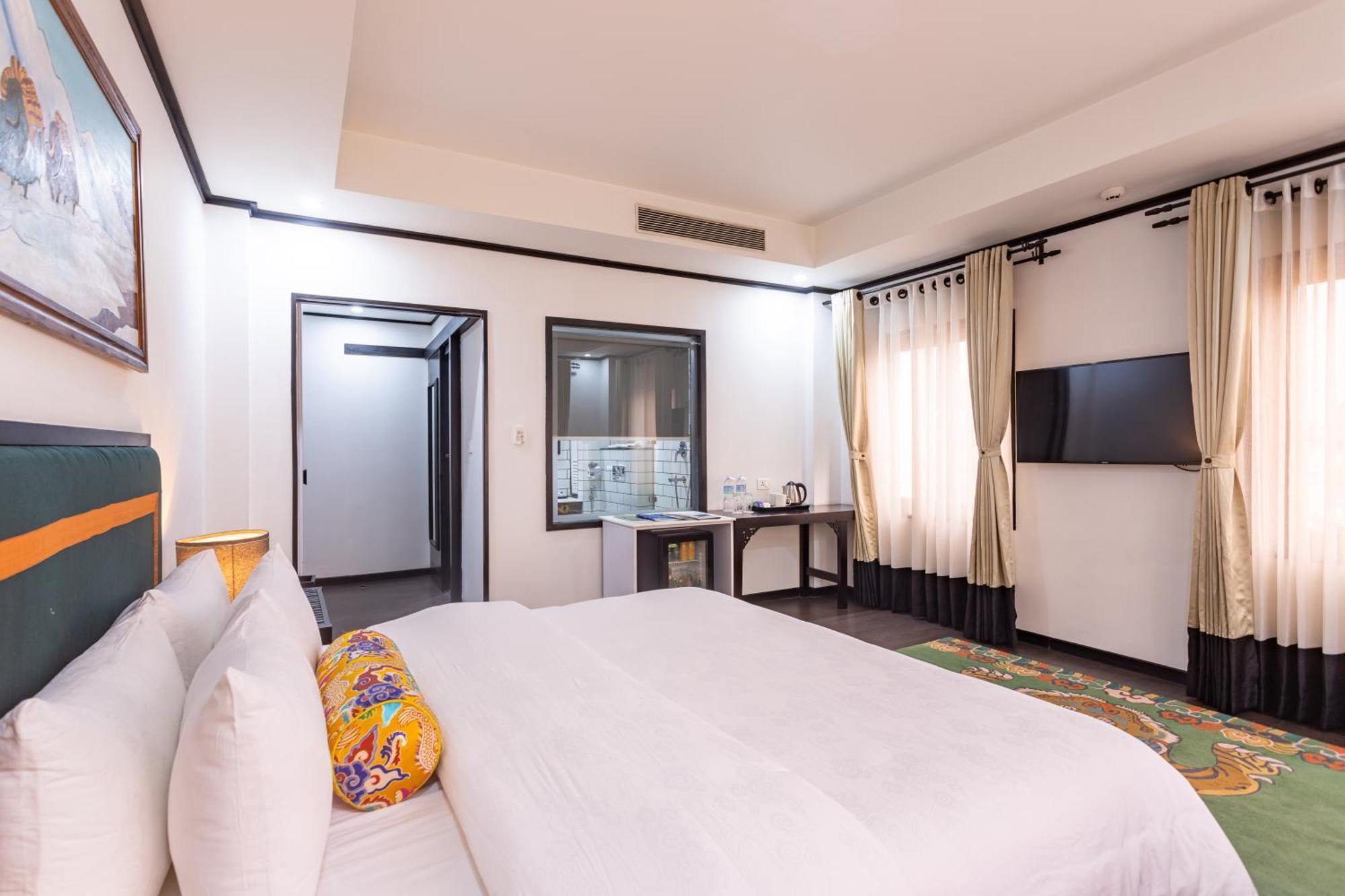 Hotel Lo Mustang Katmandu Eksteriør billede